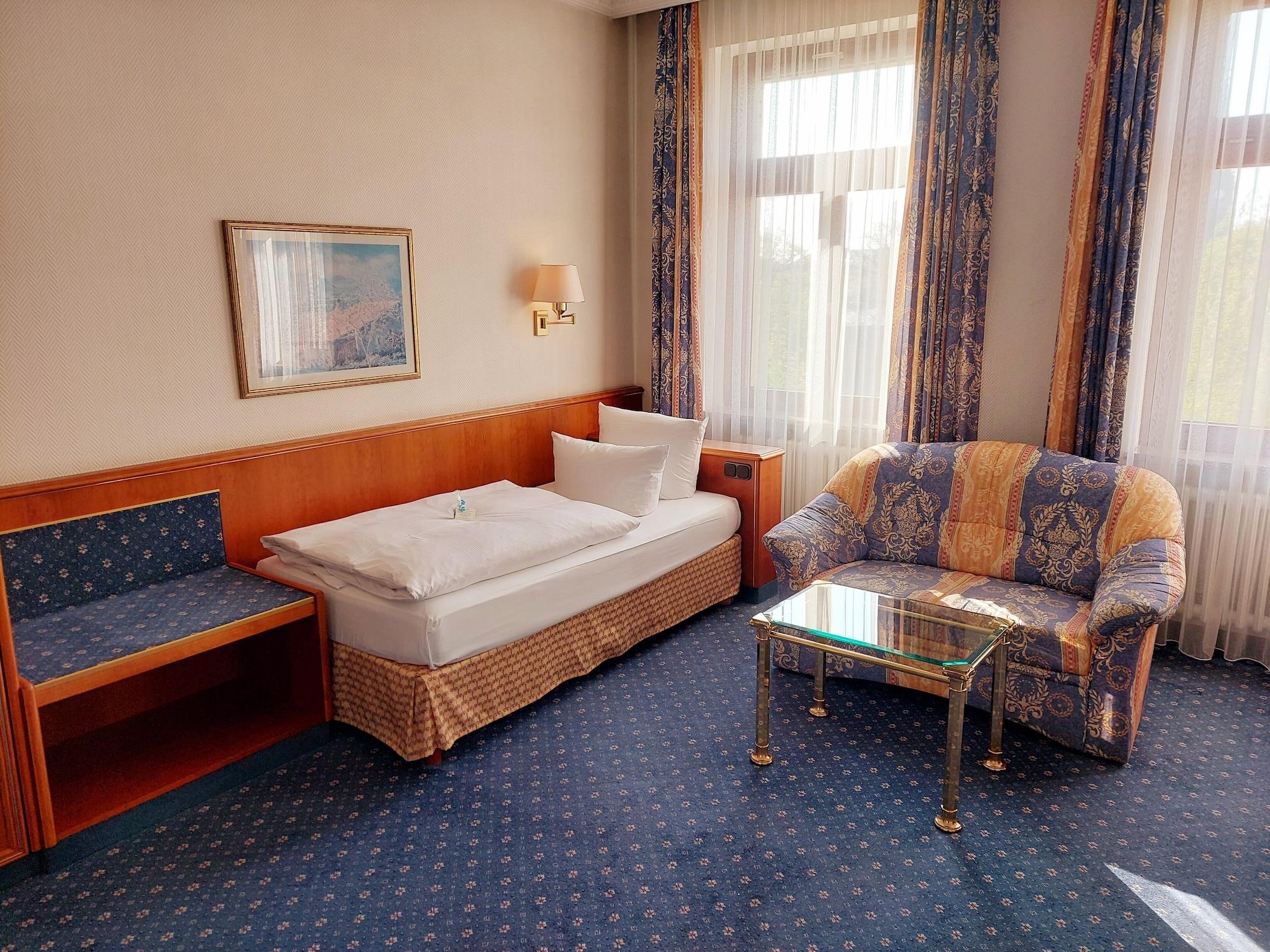 Hotel Bayerischer Hof דרזדן מראה חיצוני תמונה