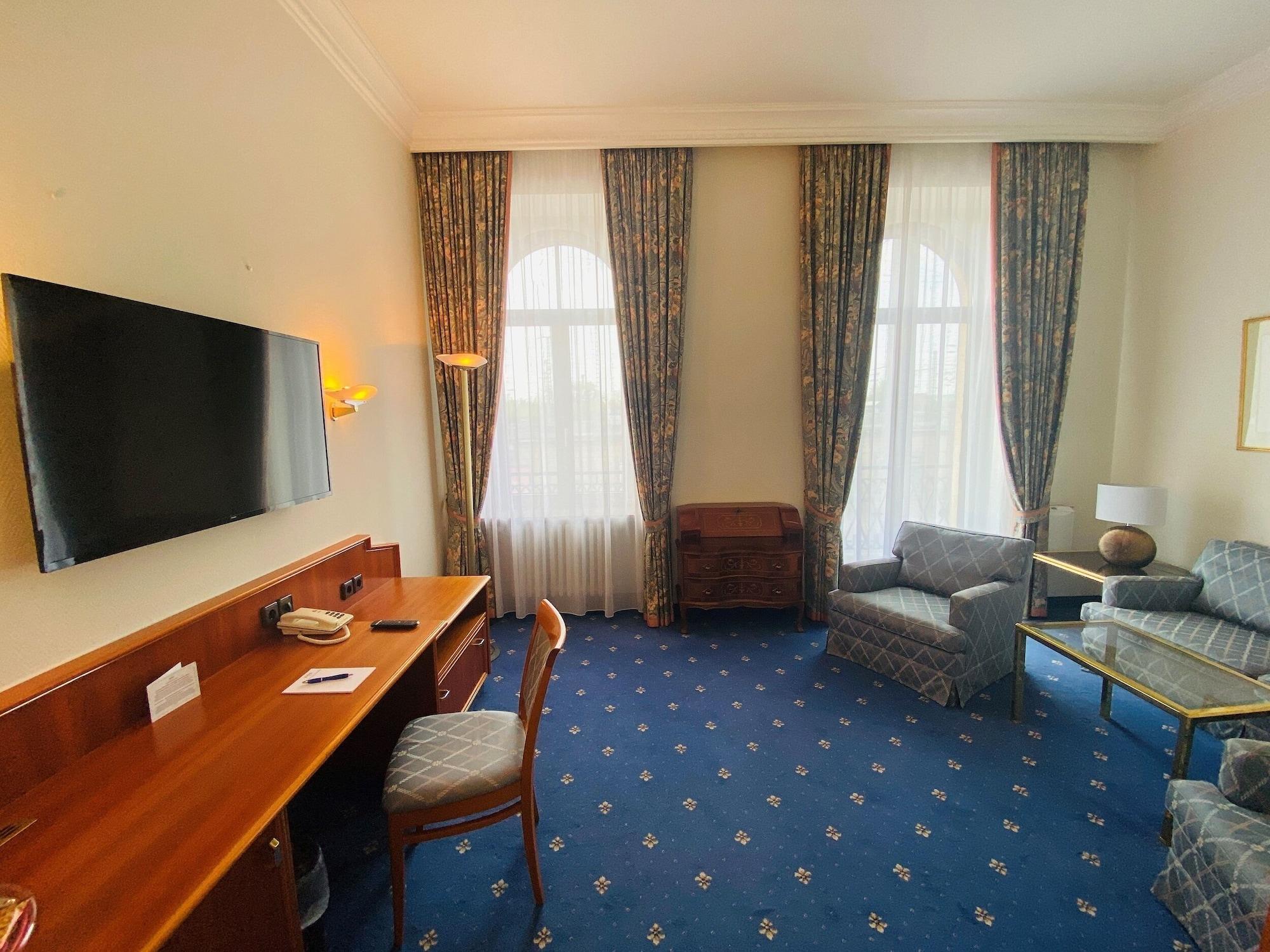 Hotel Bayerischer Hof דרזדן מראה חיצוני תמונה