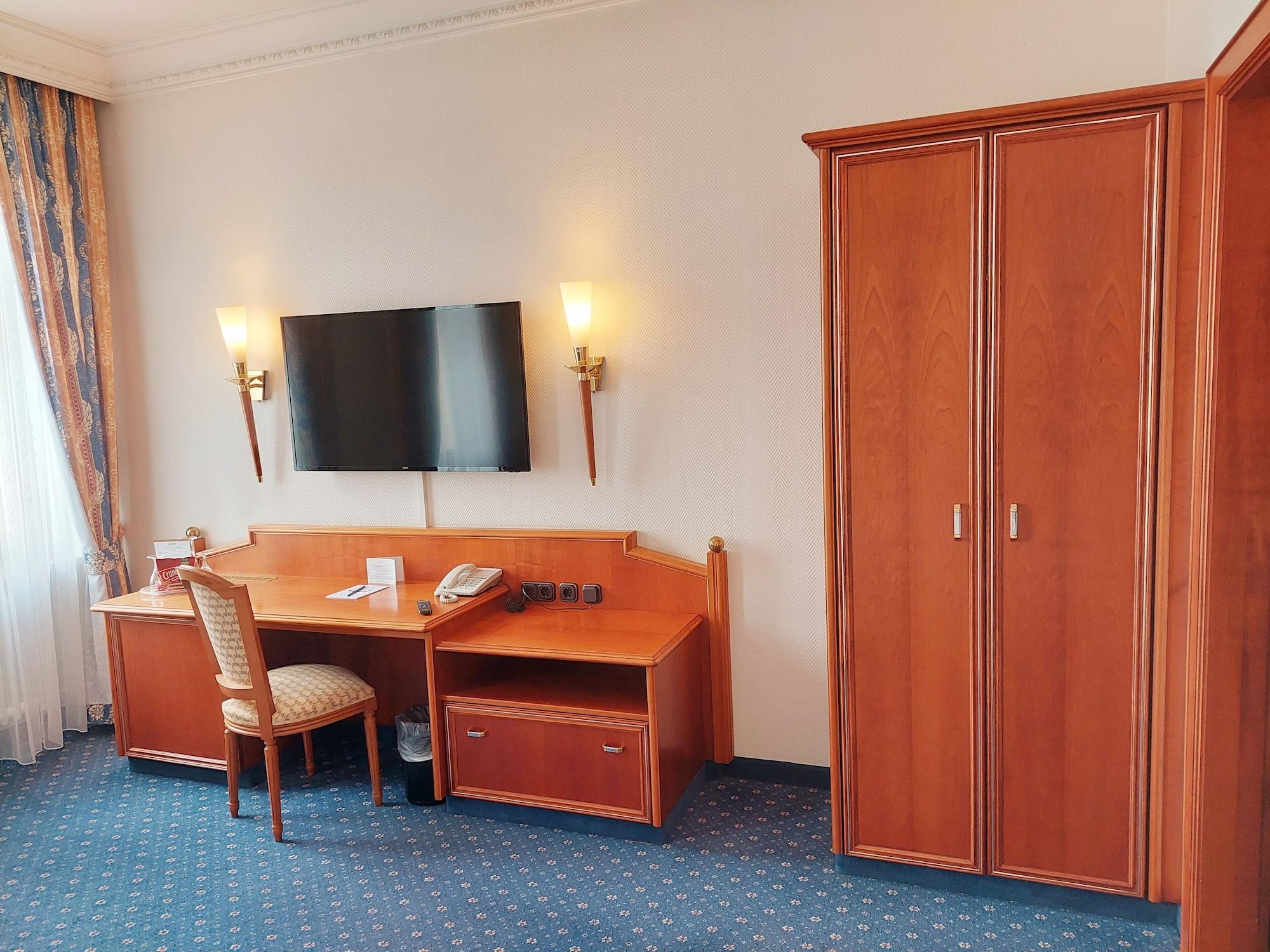 Hotel Bayerischer Hof דרזדן מראה חיצוני תמונה