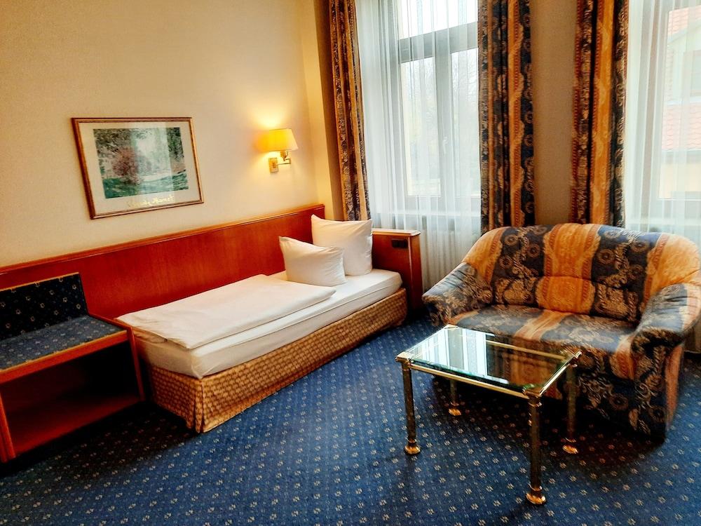 Hotel Bayerischer Hof דרזדן מראה חיצוני תמונה