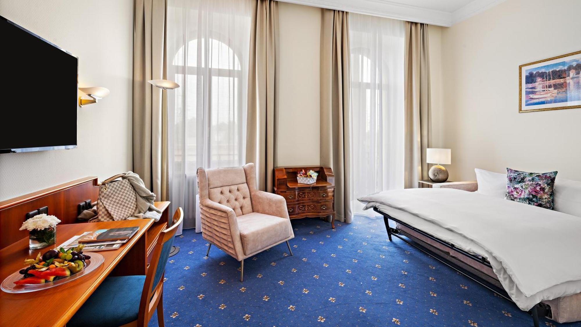 Hotel Bayerischer Hof דרזדן מראה חיצוני תמונה